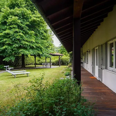 Bnbook - La Veranda Del Lago Travedona Exterior photo